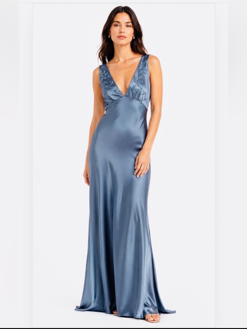 NEW HOUSE OF HARLOW EMBROIDERED SATIN LUXURY DRESS S
🚨NO DISCOUNT ON THIS DRESS - Picture 8 of 8